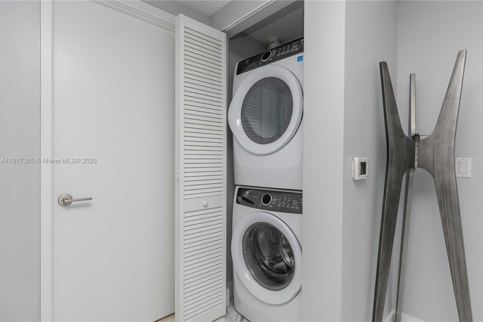 Small Image of 330 SUNNY ISLES BLVD #5-1103, Sunny Isles Beach Number 32