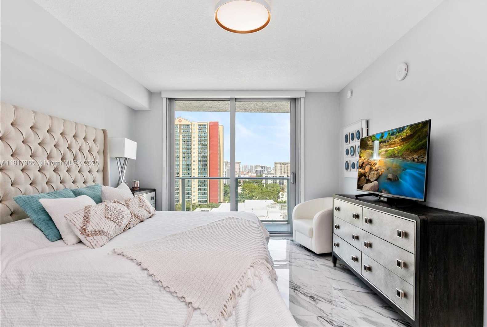 Small Image of 330 SUNNY ISLES BLVD #5-1103, Sunny Isles Beach Number 9