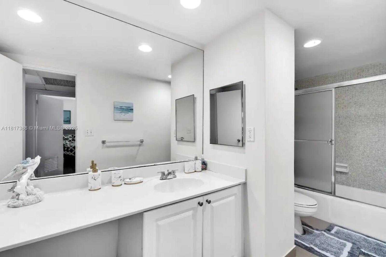 Small Image of 4001 SOUTH OCEAN DR #5J, Hollywood Number 8