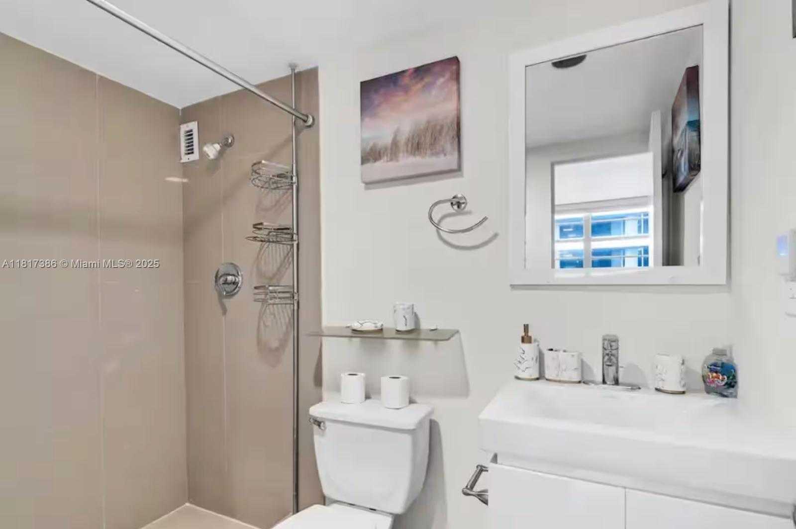 Small Image of 4001 SOUTH OCEAN DR #5J, Hollywood Number 9