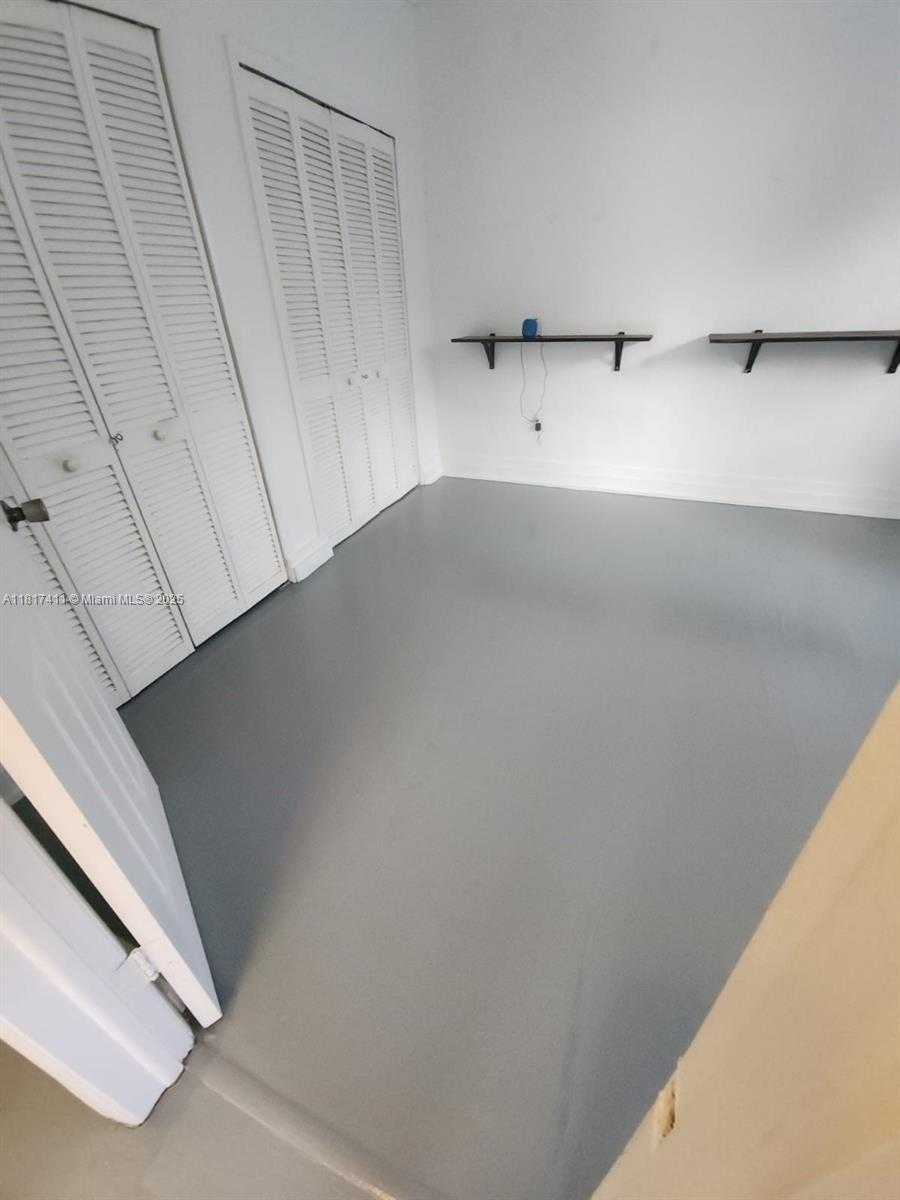 Small Image of 1611 MICHIGAN AVE #11, Miami Beach Number 9