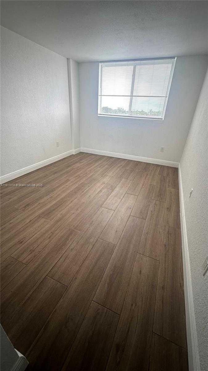 Small Image of 1251 NORTH EAST 108TH ST #603, Miami Number 15