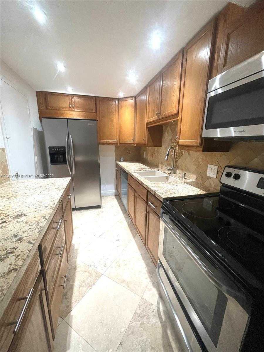 Small Image of 1251 NORTH EAST 108TH ST #603, Miami Number 3