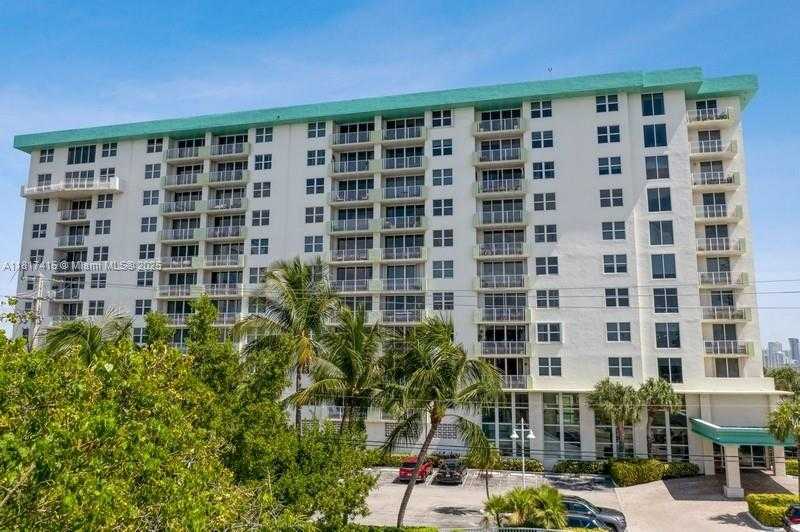 Small Image of 10350 WEST BAY HARBOR DR #5L, Bay Harbor Islands Number 14