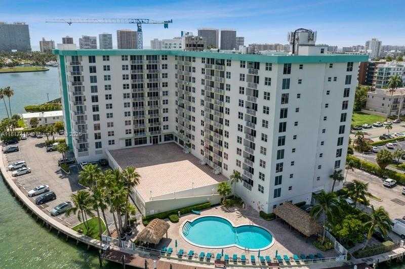Small Image of 10350 WEST BAY HARBOR DR #5L, Bay Harbor Islands Number 15