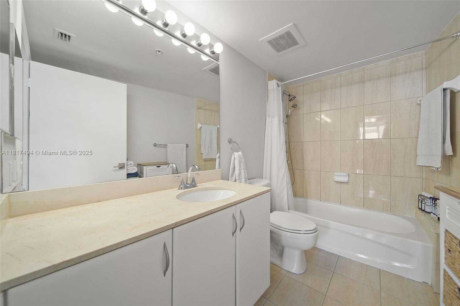 Small Image of 1750 NORTH BAYSHORE DR #2701, Miami Number 11
