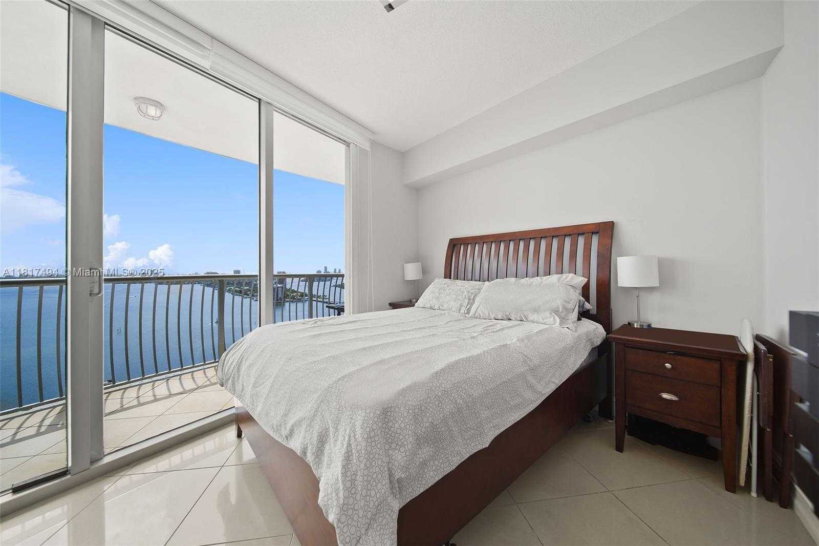 Small Image of 1750 NORTH BAYSHORE DR #2701, Miami Number 13