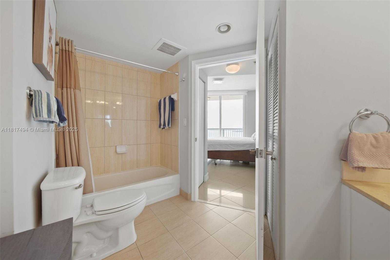 Small Image of 1750 NORTH BAYSHORE DR #2701, Miami Number 16