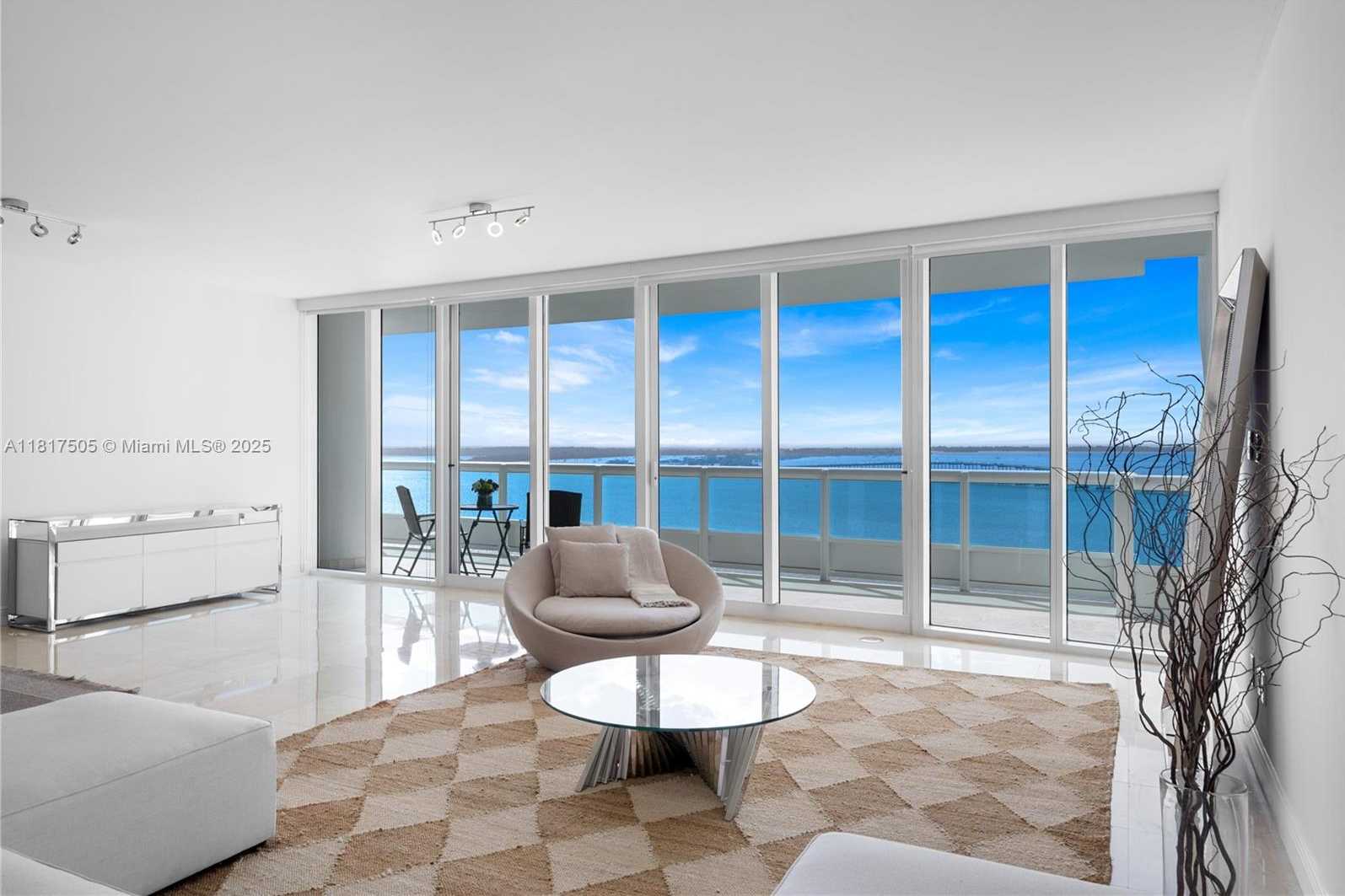 Small Image of 1643 BRICKELL AVE #2203, Miami Number 13