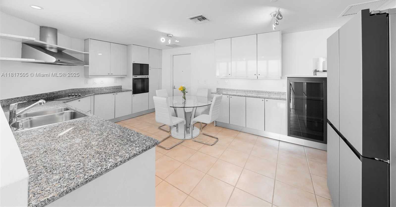 Small Image of 1643 BRICKELL AVE #2203, Miami Number 6