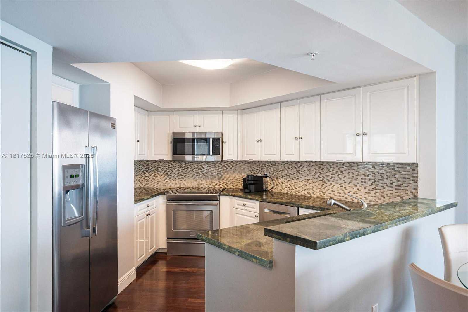 Small Image of 1900 SUNSET HARBOUR DR #1012, Miami Beach Number 11