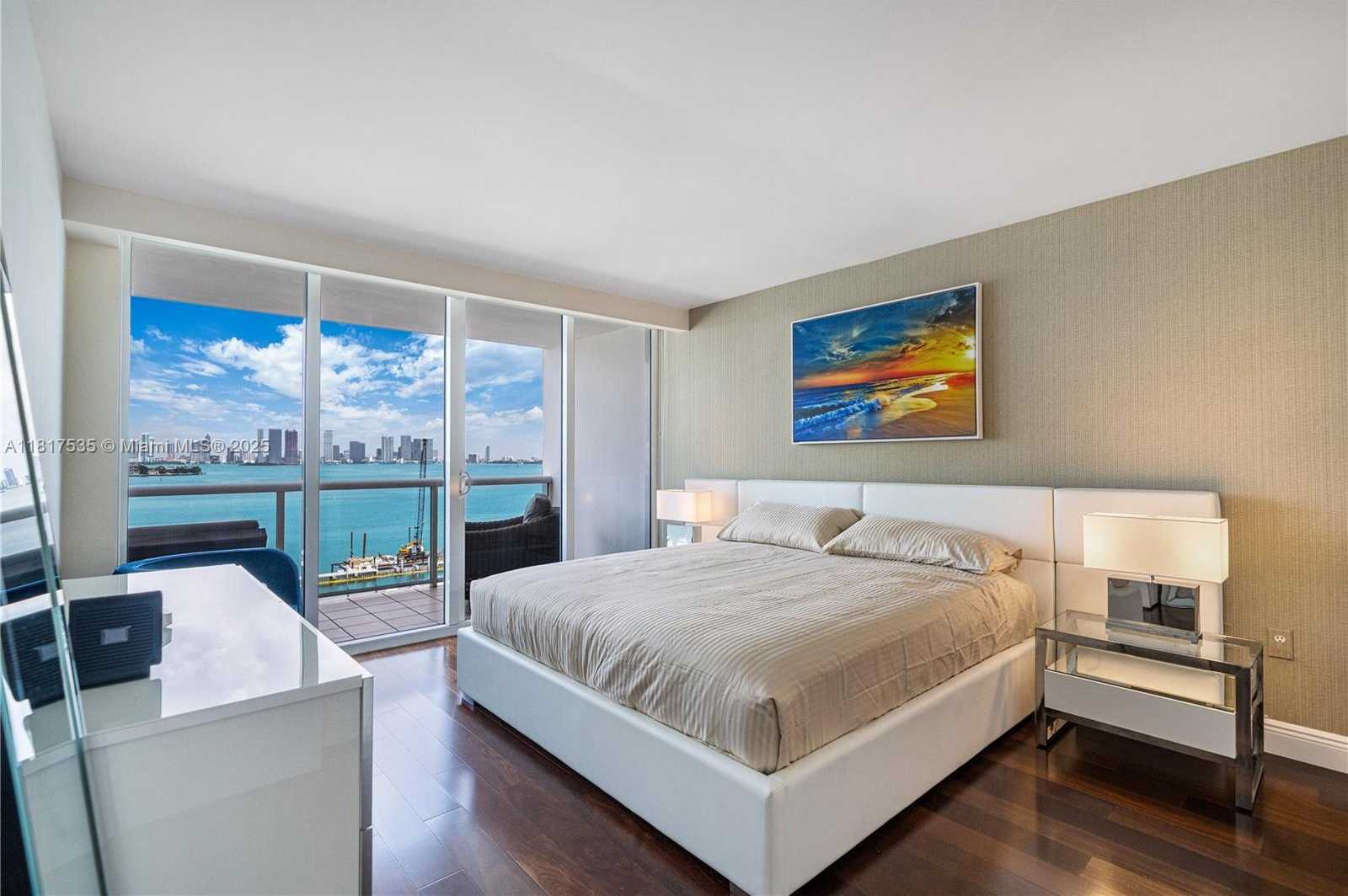 Small Image of 1900 SUNSET HARBOUR DR #1012, Miami Beach Number 13
