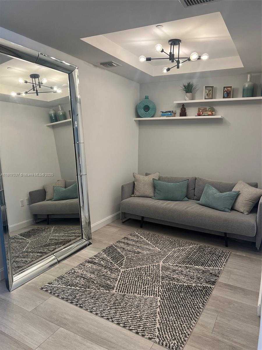 Small Image of 45 SOUTH WEST 9TH ST #2702, Miami Number 11