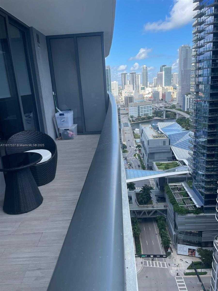 Small Image of 45 SOUTH WEST 9TH ST #2702, Miami Number 13