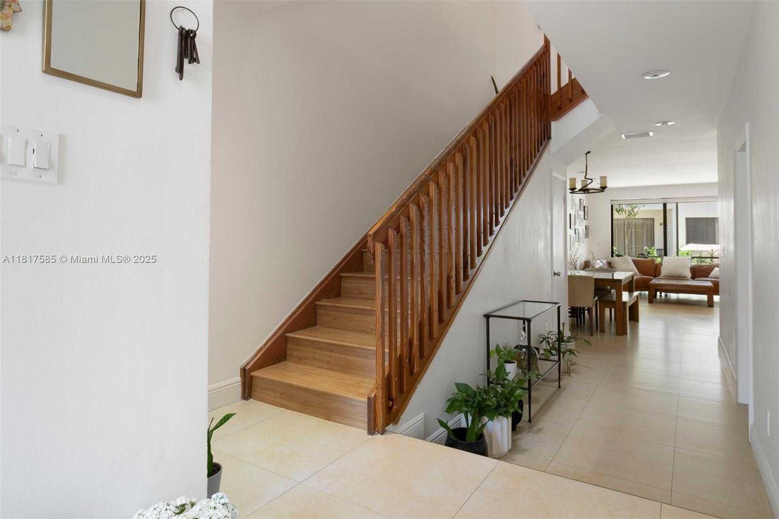 Small Image of 21376 MARINA COVE CIR #12-C, Aventura Number 9