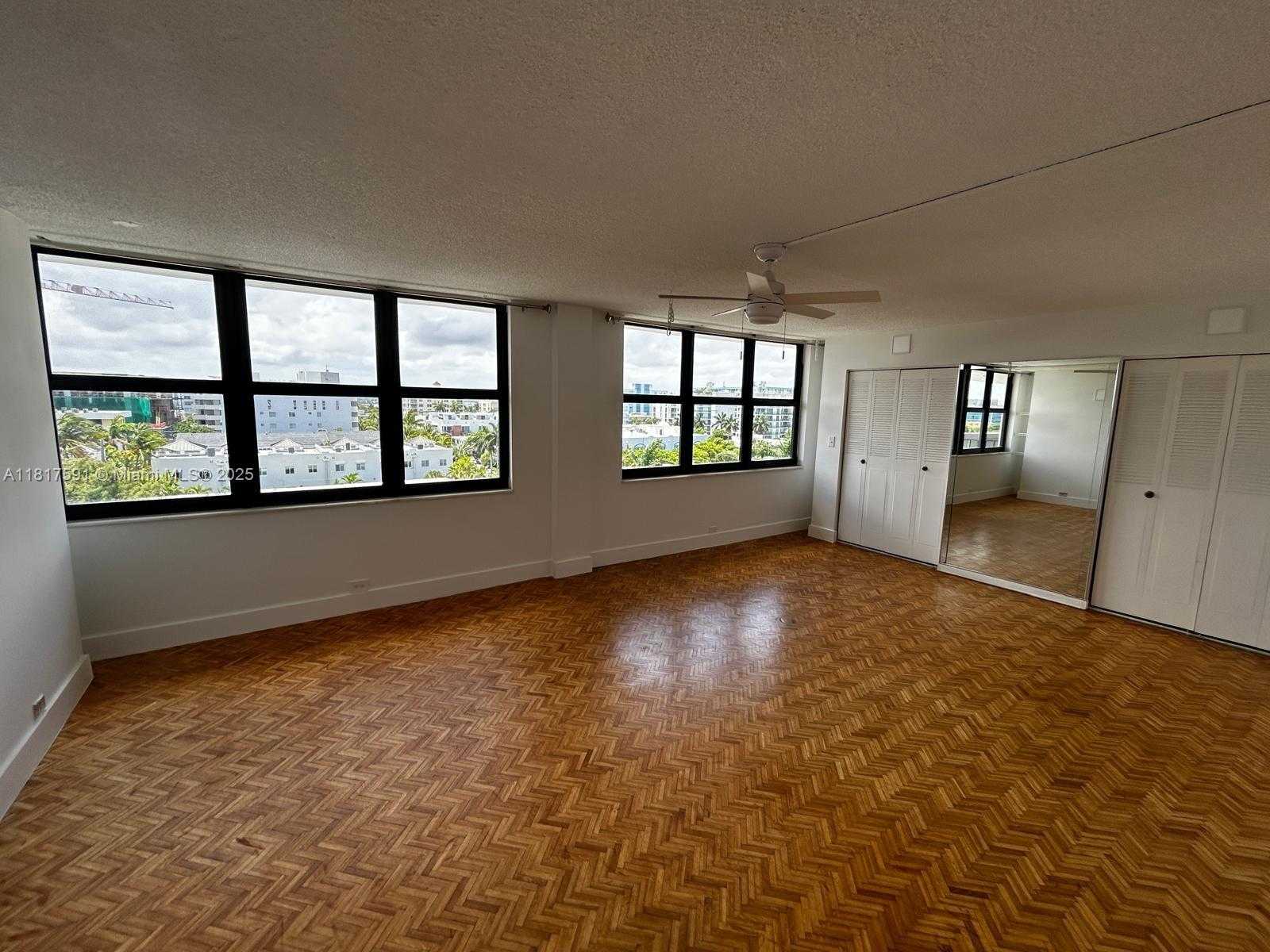 Small Image of 10101 EAST BAY HARBOR DR #710, Bay Harbor Islands Number 14