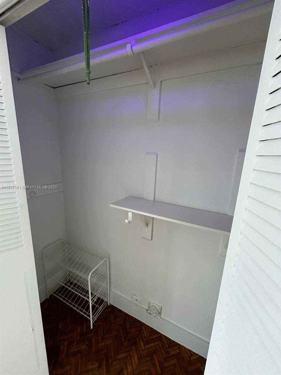 Small Image of 10101 EAST BAY HARBOR DR #710, Bay Harbor Islands Number 15