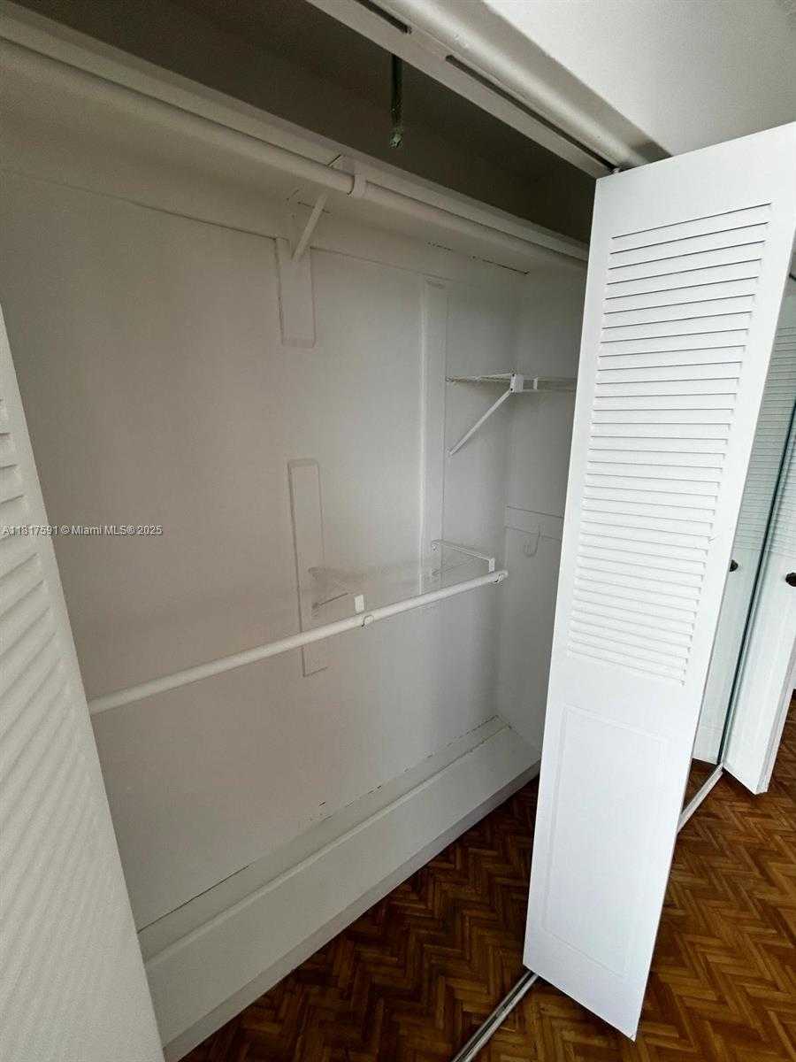 Small Image of 10101 EAST BAY HARBOR DR #710, Bay Harbor Islands Number 16