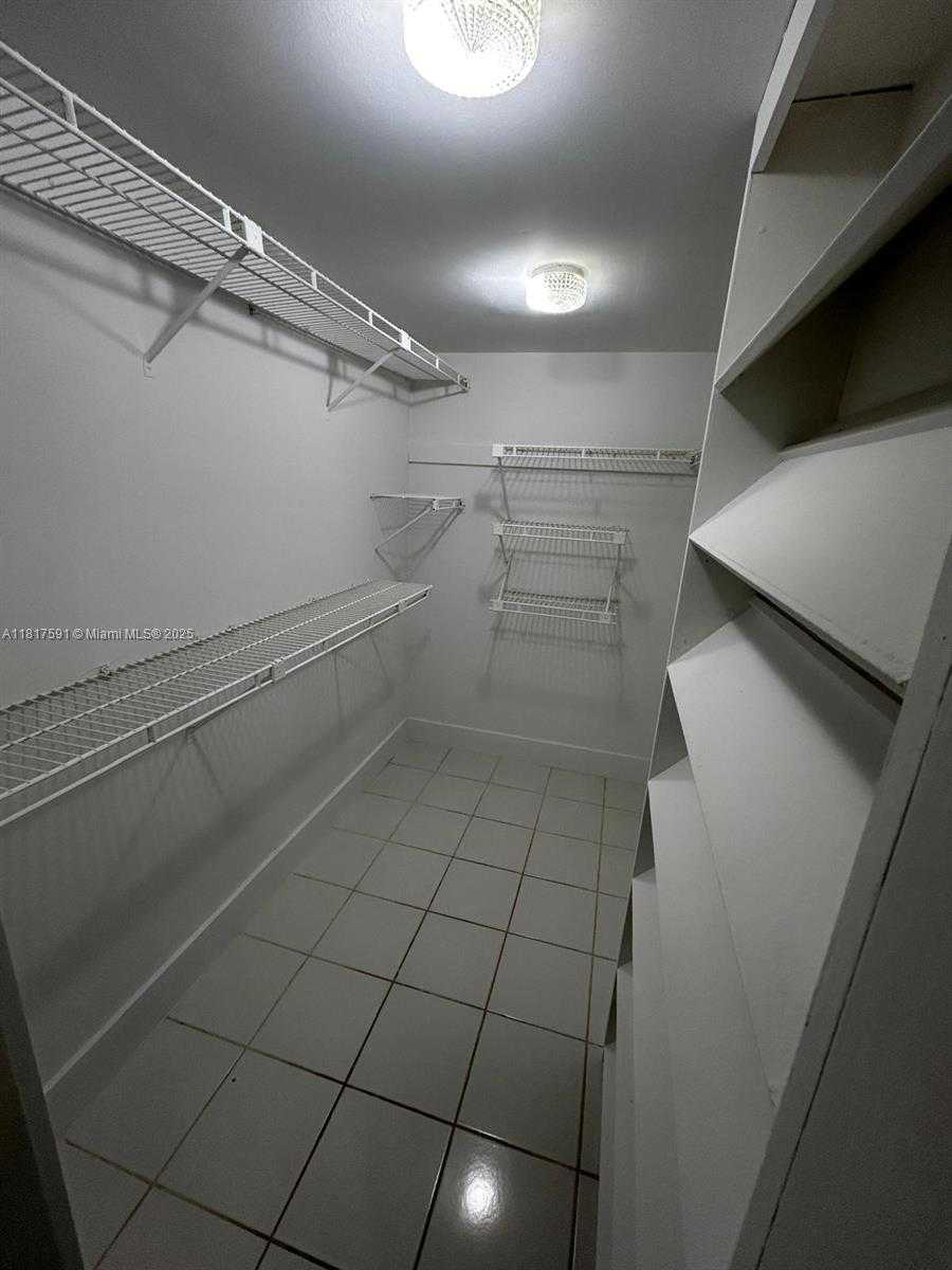 Small Image of 10101 EAST BAY HARBOR DR #710, Bay Harbor Islands Number 25
