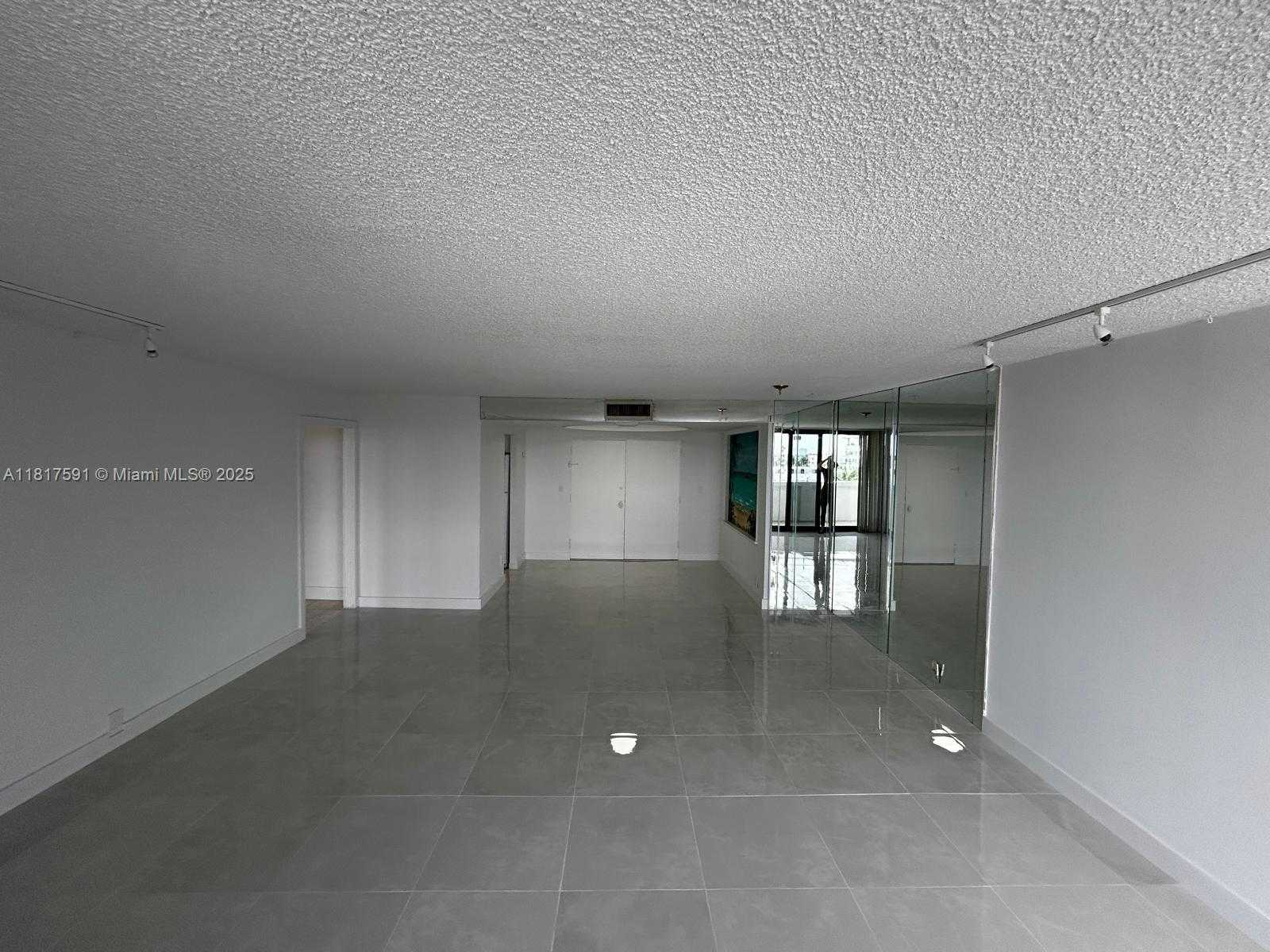 Small Image of 10101 EAST BAY HARBOR DR #710, Bay Harbor Islands Number 4