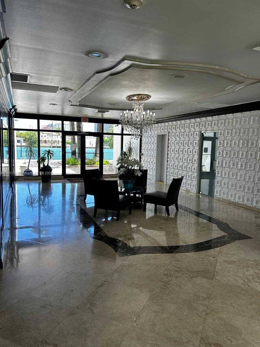 Small Image of 10101 EAST BAY HARBOR DR #710, Bay Harbor Islands Number 43