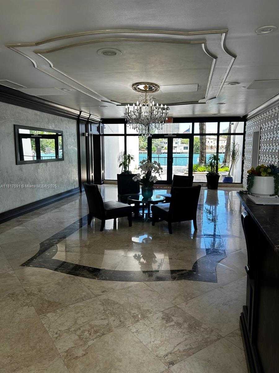 Small Image of 10101 EAST BAY HARBOR DR #710, Bay Harbor Islands Number 44
