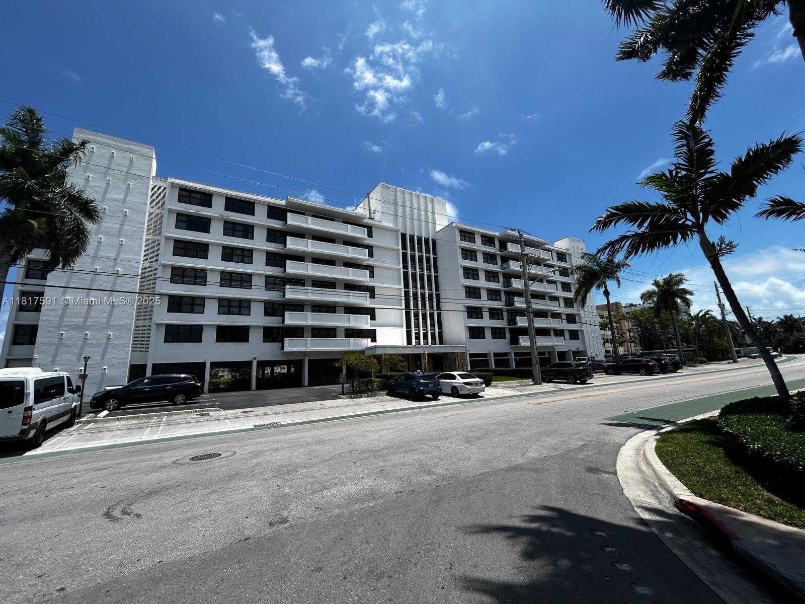 Small Image of 10101 EAST BAY HARBOR DR #710, Bay Harbor Islands Number 49