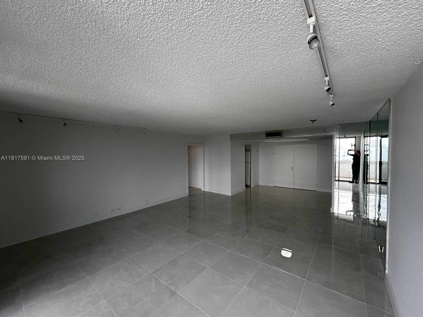 Small Image of 10101 EAST BAY HARBOR DR #710, Bay Harbor Islands Number 6