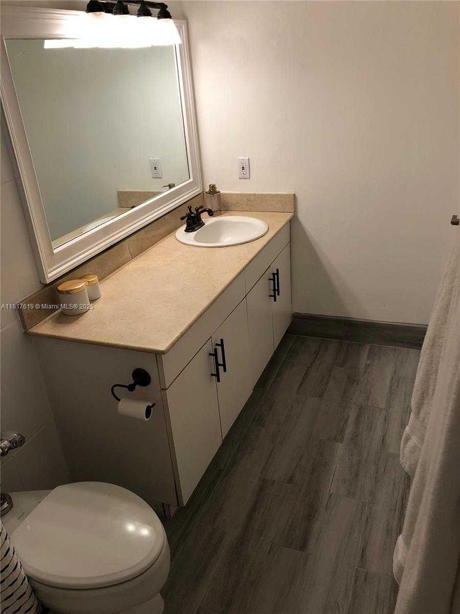 Small Image of 3301 NORTH EAST 5TH AVE #511, Miami Number 19