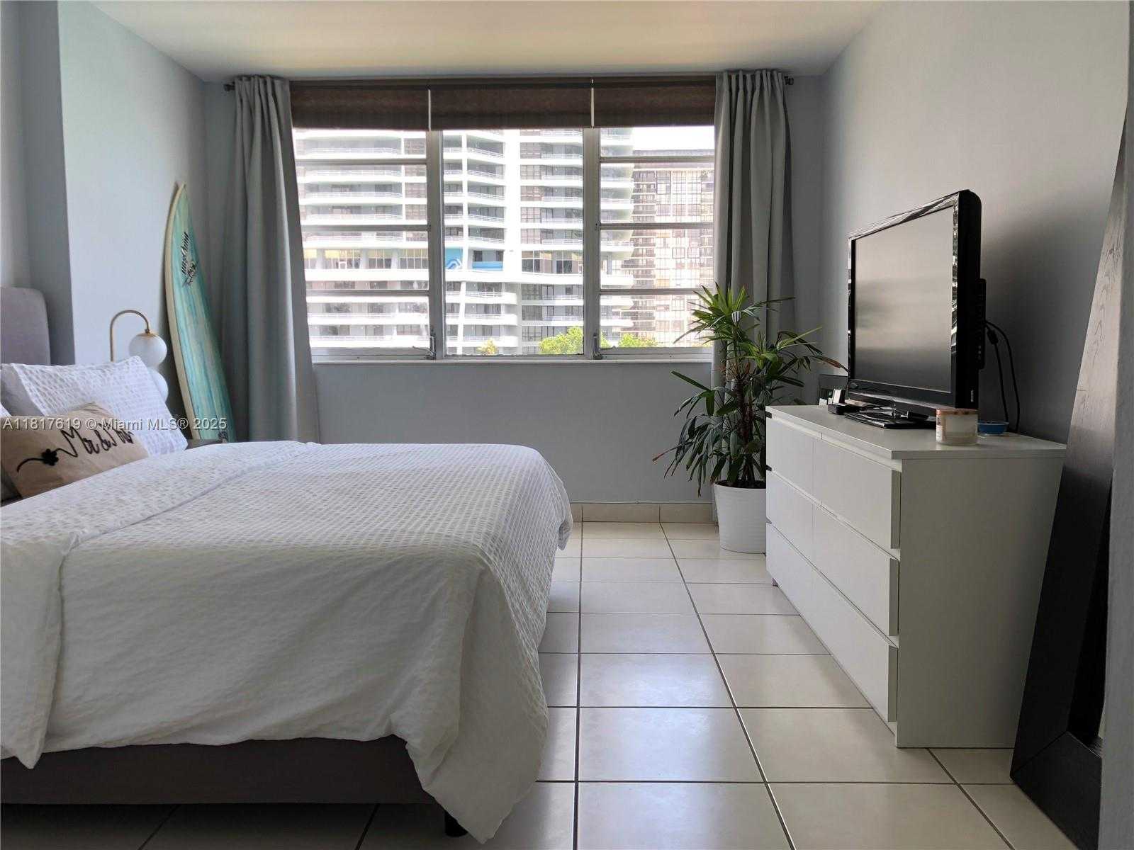 Small Image of 3301 NORTH EAST 5TH AVE #511, Miami Number 20