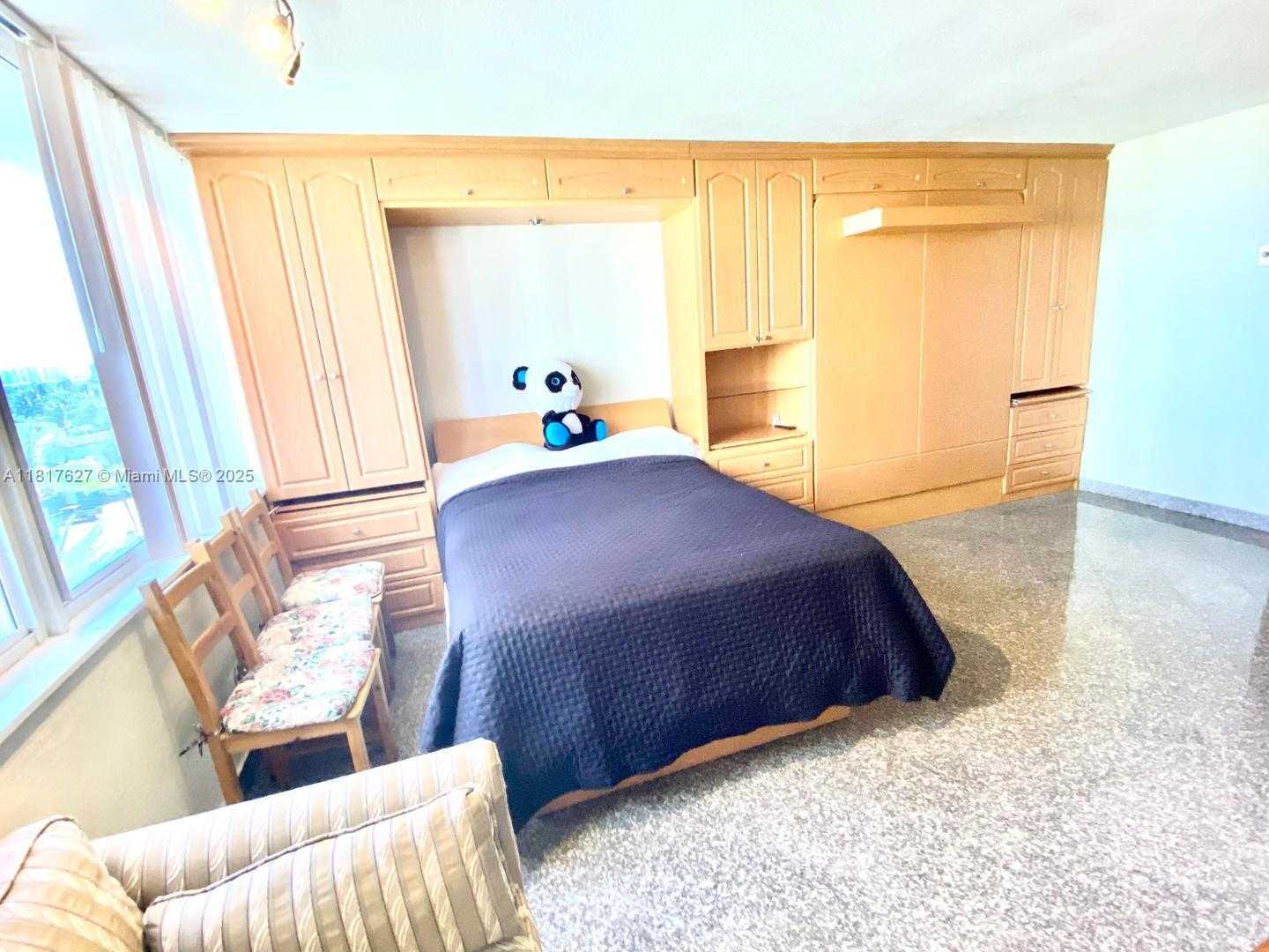 Small Image of 19201 COLLINS #441, Sunny Isles Beach Number 10