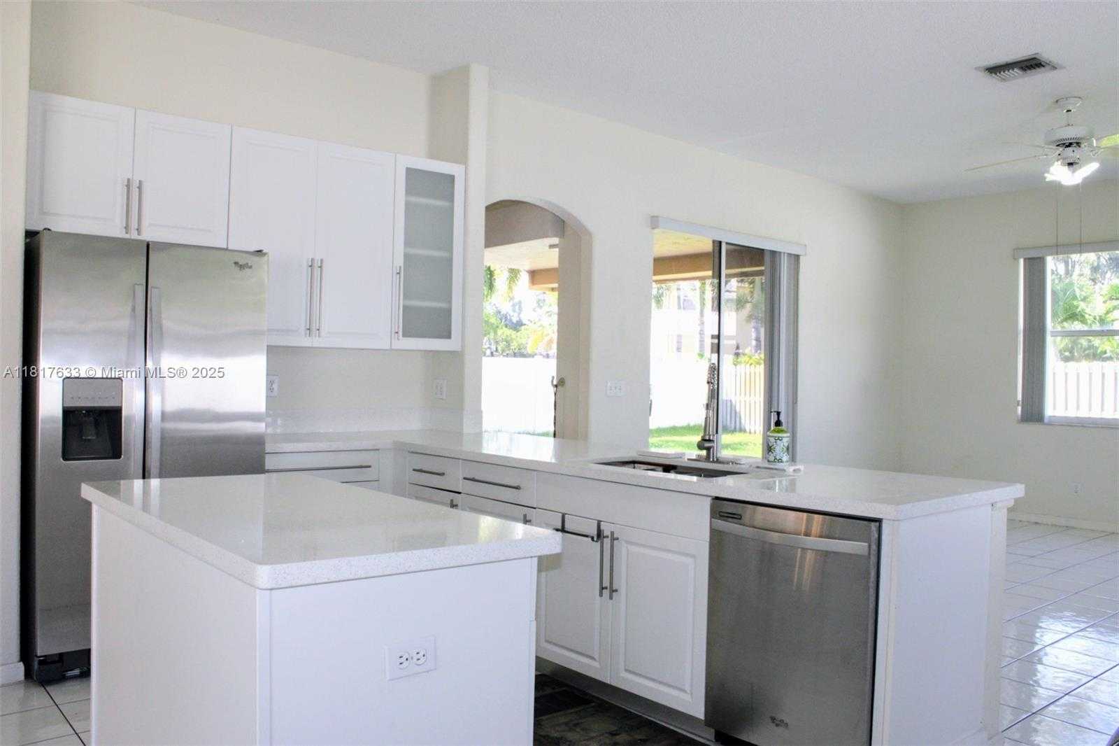 Small Image of 17820 NORTH WEST 16TH ST #17820, Pembroke Pines Number 10