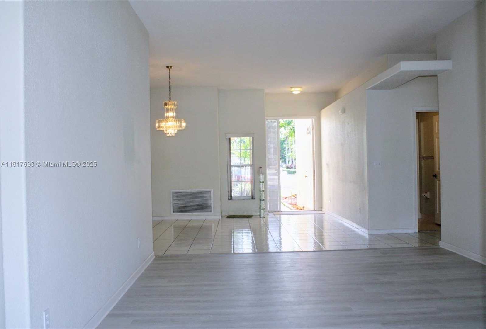 Small Image of 17820 NORTH WEST 16TH ST #17820, Pembroke Pines Number 14