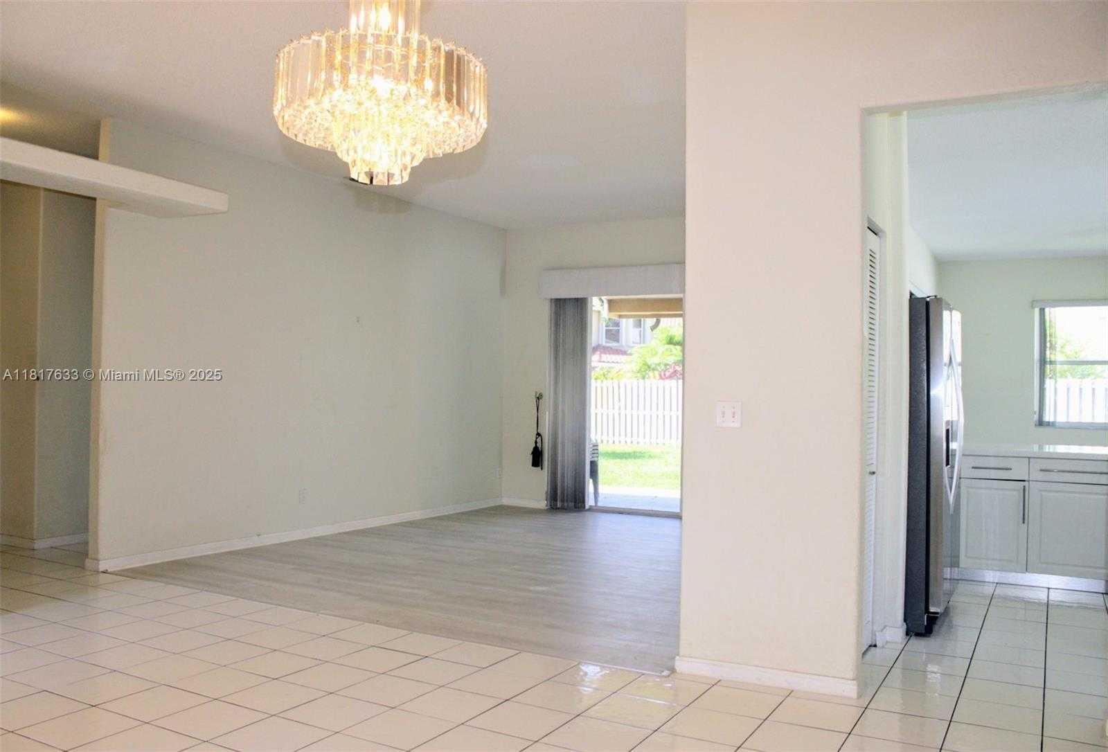 Small Image of 17820 NORTH WEST 16TH ST #17820, Pembroke Pines Number 4