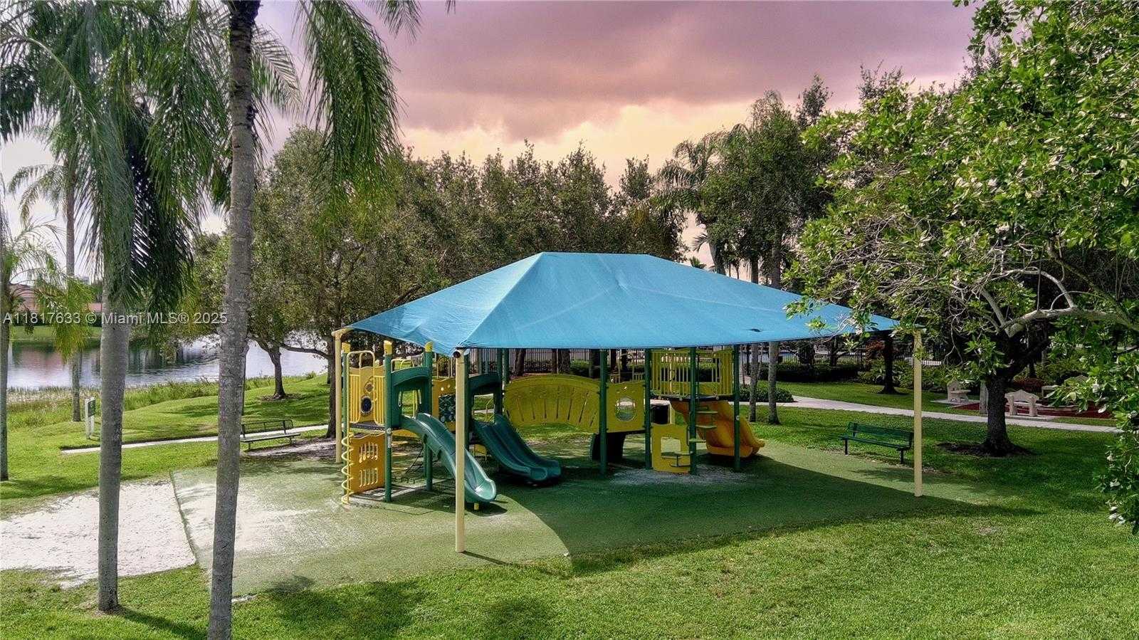 Small Image of 17820 NORTH WEST 16TH ST #17820, Pembroke Pines Number 41