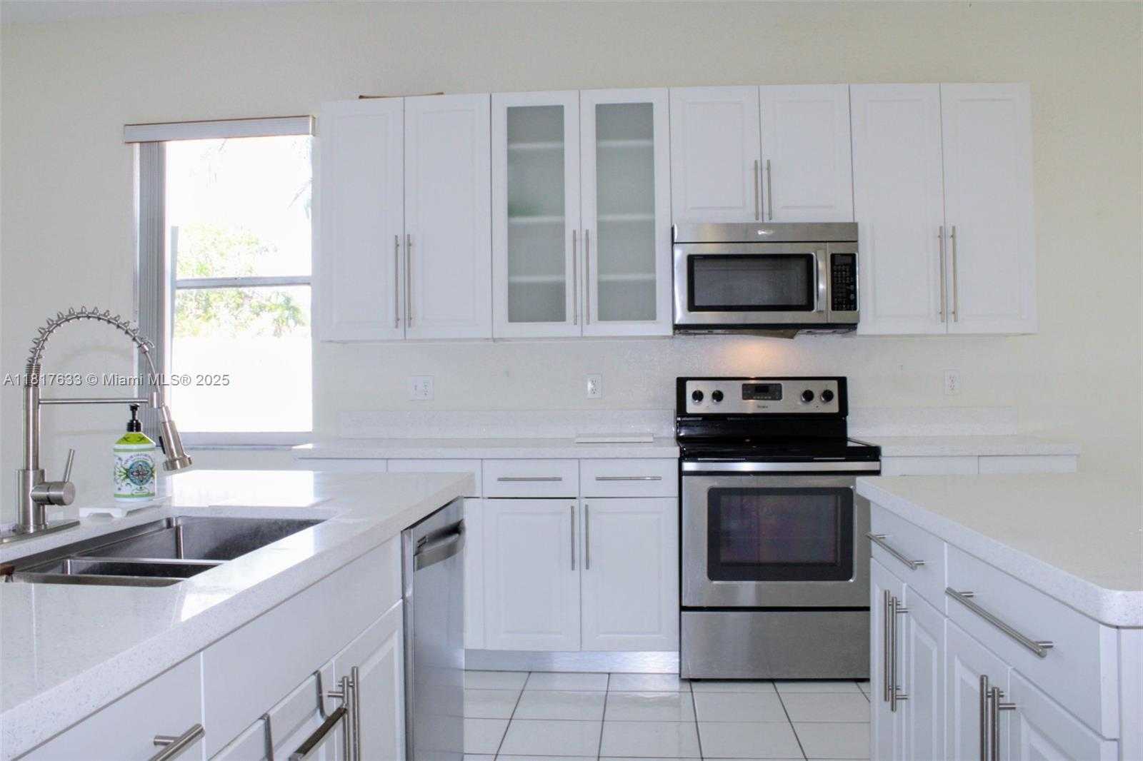 Small Image of 17820 NORTH WEST 16TH ST #17820, Pembroke Pines Number 8