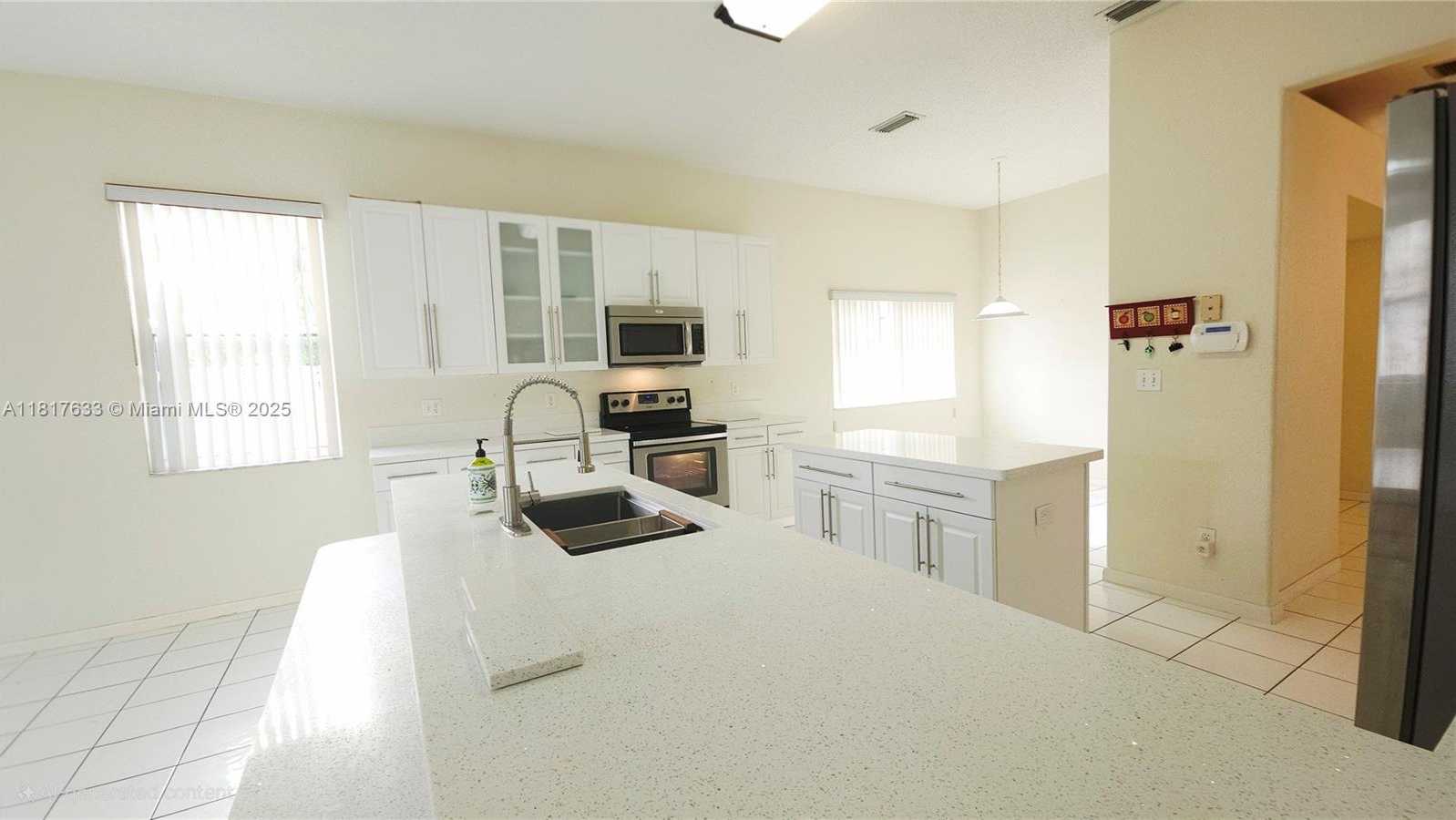 Small Image of 17820 NORTH WEST 16TH ST #17820, Pembroke Pines Number 9