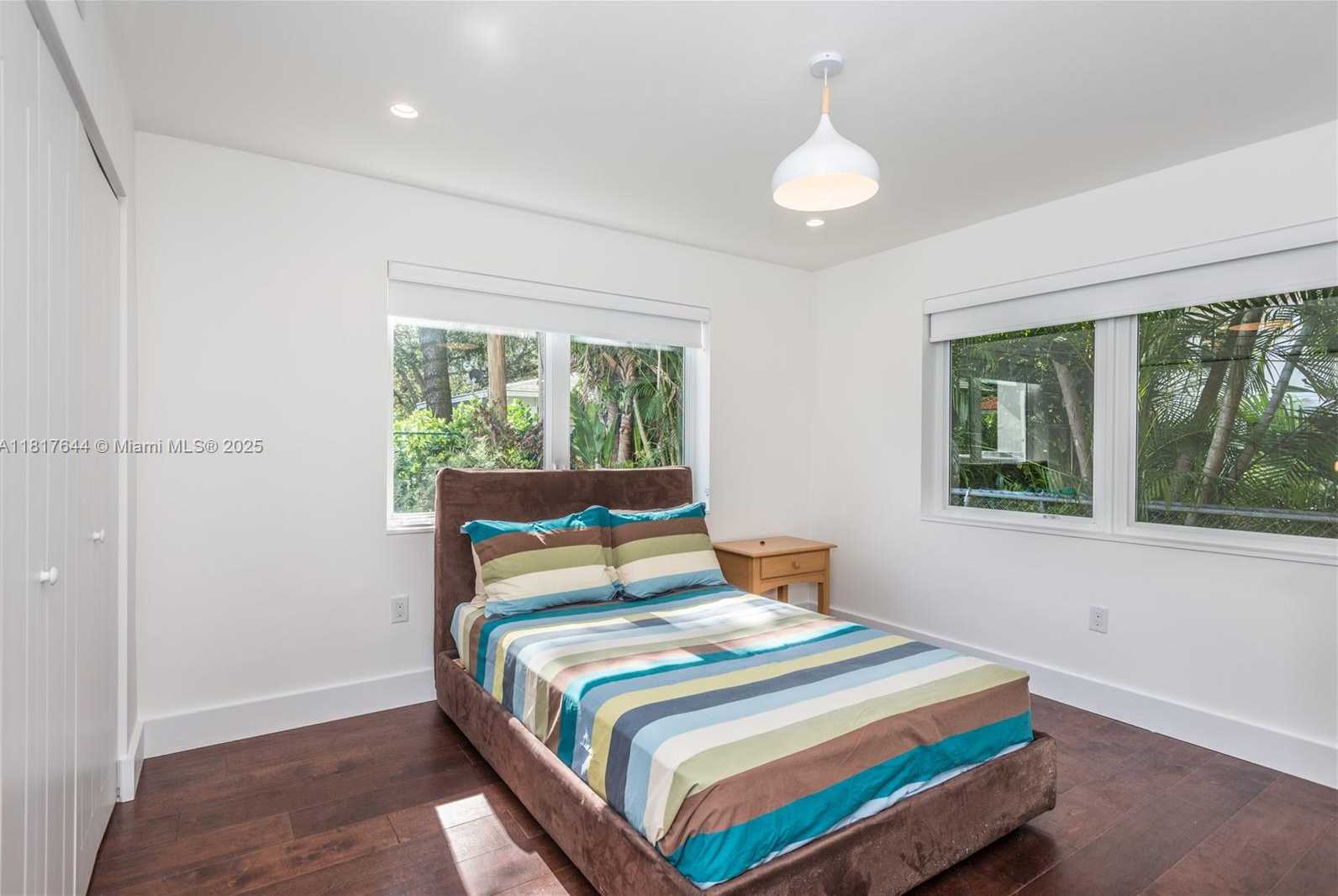 Small Image of 640 PUERTA AVE, Coral Gables Number 10