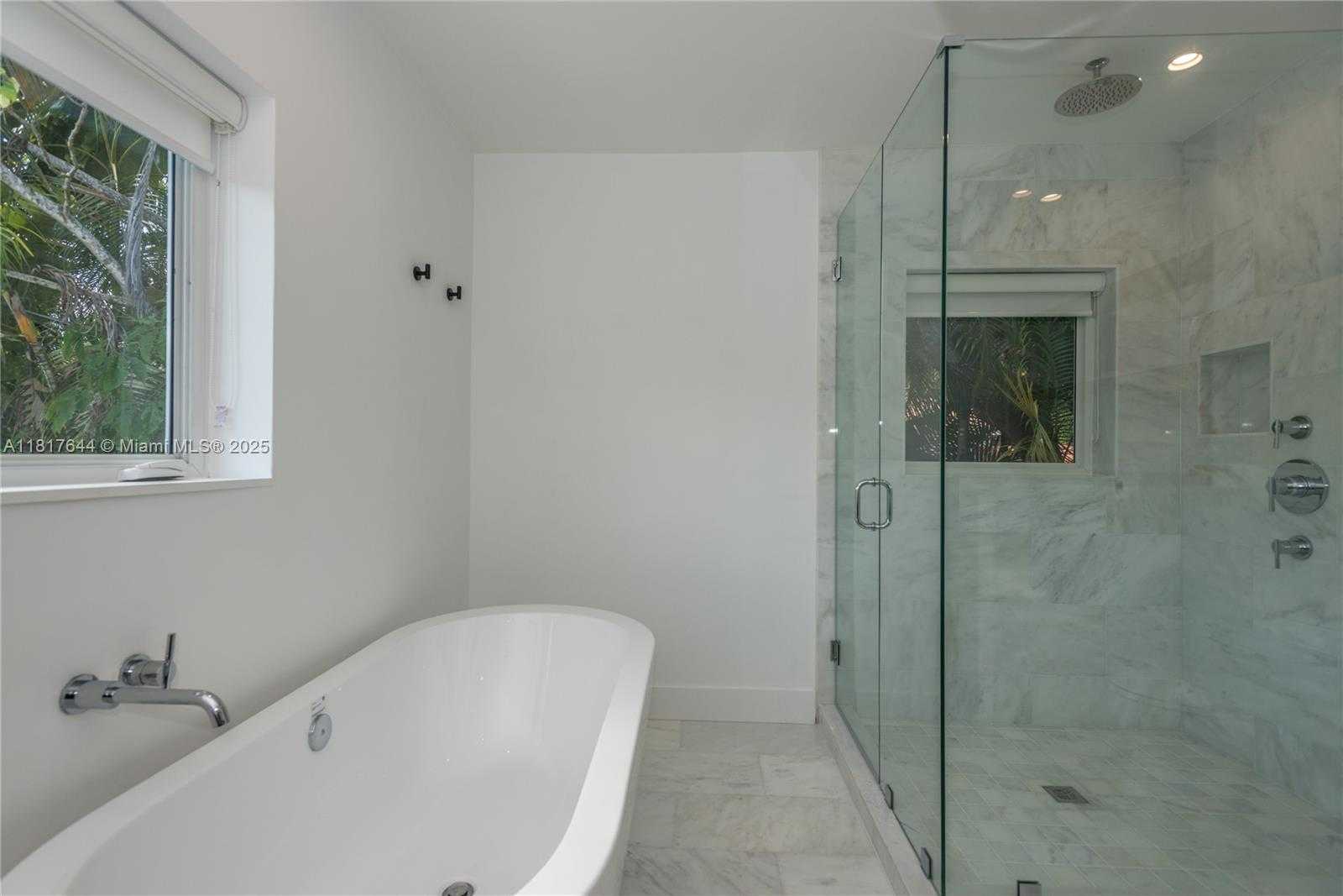Small Image of 640 PUERTA AVE, Coral Gables Number 15