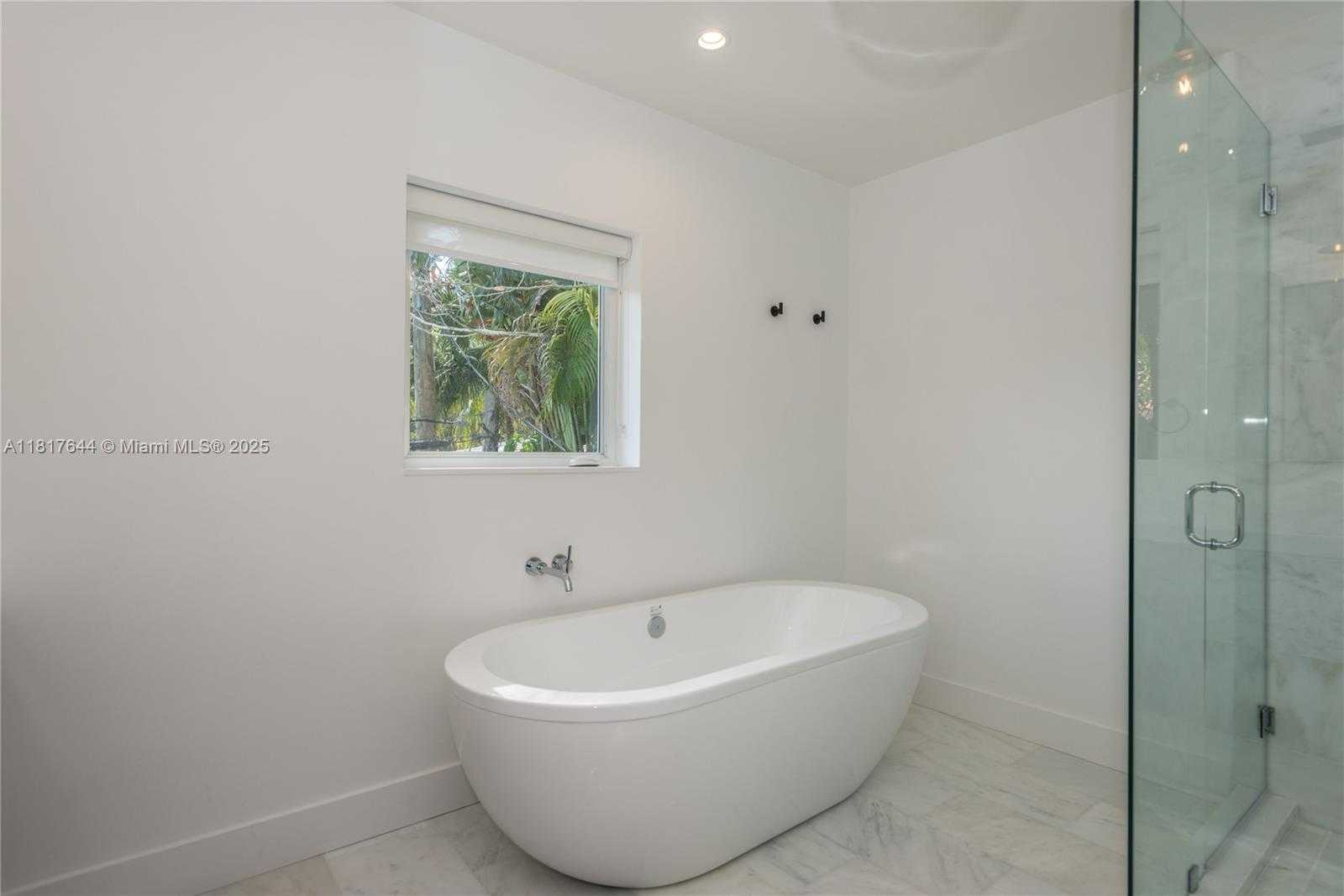 Small Image of 640 PUERTA AVE, Coral Gables Number 17