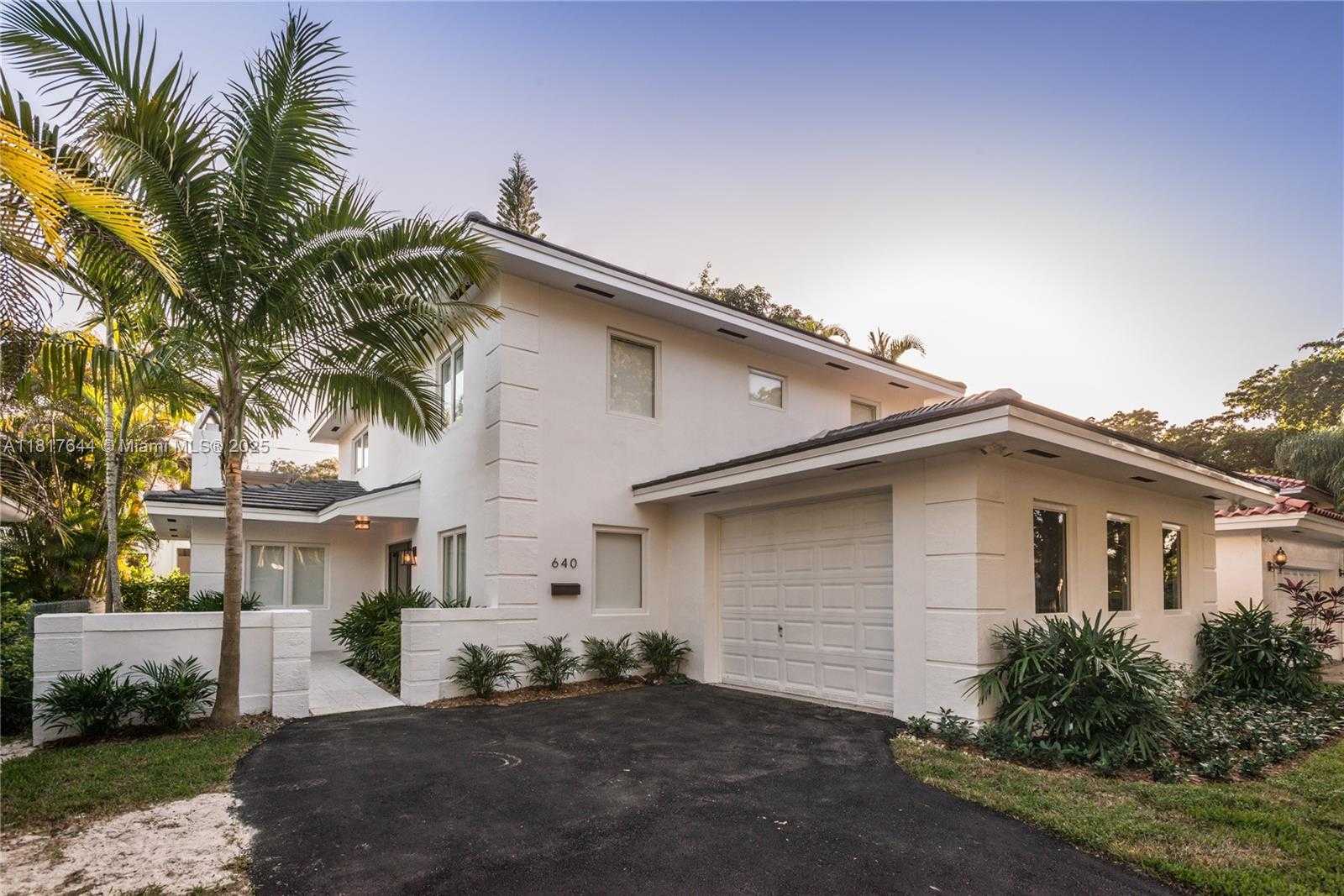 Small Image of 640 PUERTA AVE, Coral Gables Number 2