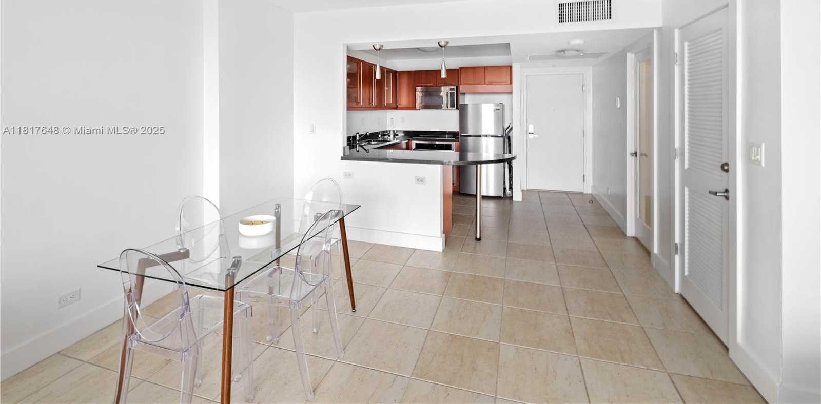 Small Image of 2301 COLLINS AVE #1229, Miami Beach Number 11