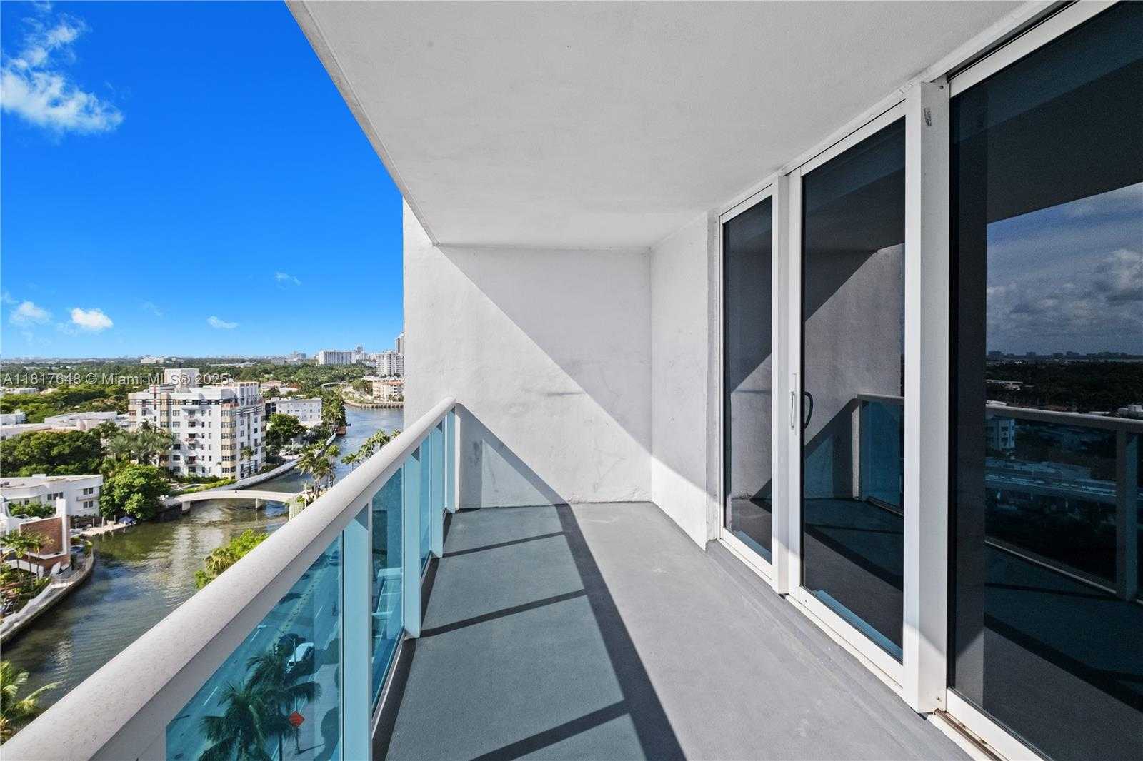 Small Image of 2301 COLLINS AVE #1229, Miami Beach Number 17