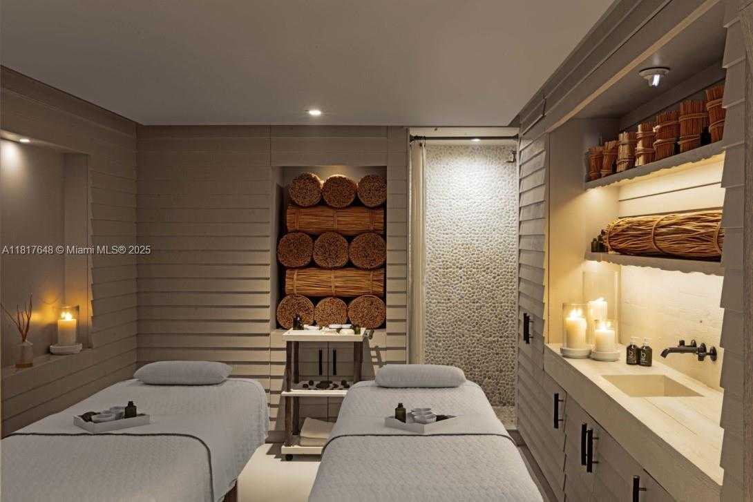 Small Image of 2301 COLLINS AVE #1229, Miami Beach Number 41