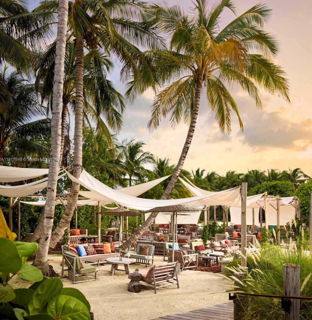 Small Image of 2301 COLLINS AVE #1229, Miami Beach Number 45