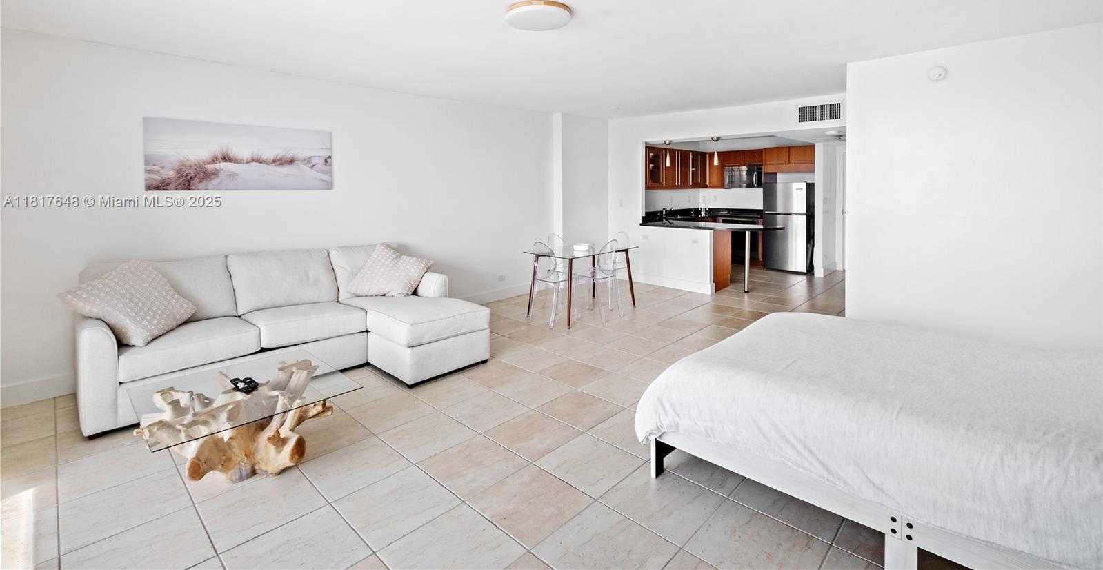 Small Image of 2301 COLLINS AVE #1229, Miami Beach Number 6