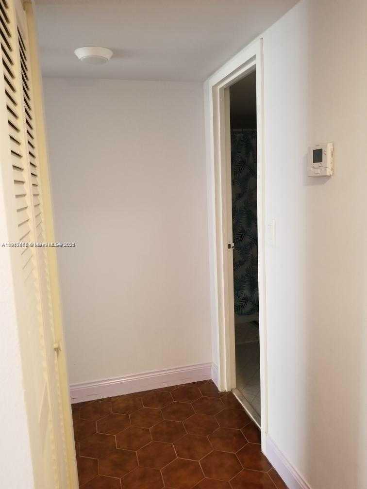 Small Image of 801 THREE ISLANDS BLVD #206, Hallandale Beach Number 15