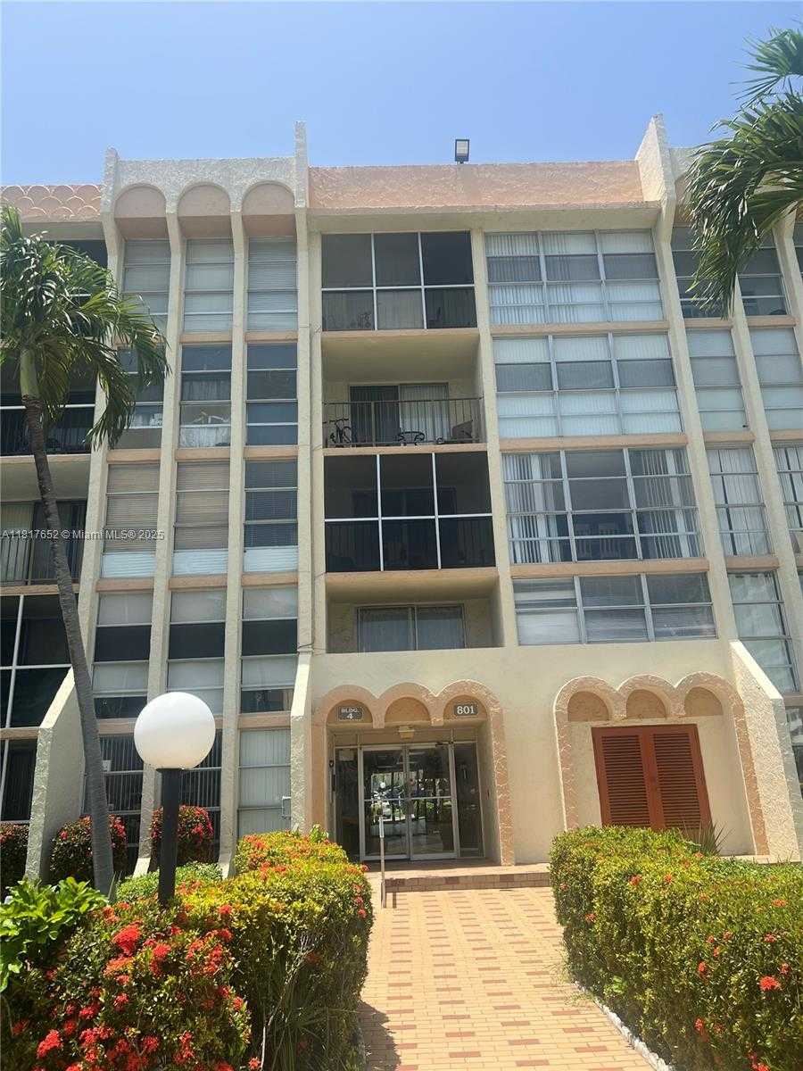 Small Image of 801 THREE ISLANDS BLVD #206, Hallandale Beach Number 22
