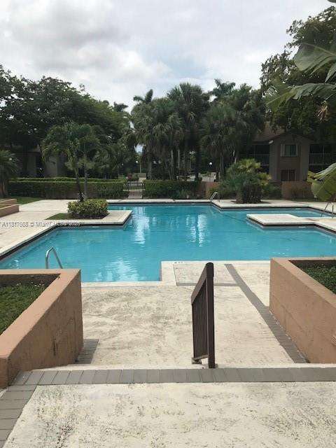Small Image of 13900 SOUTH WEST 91 TE #13900, Miami Number 33