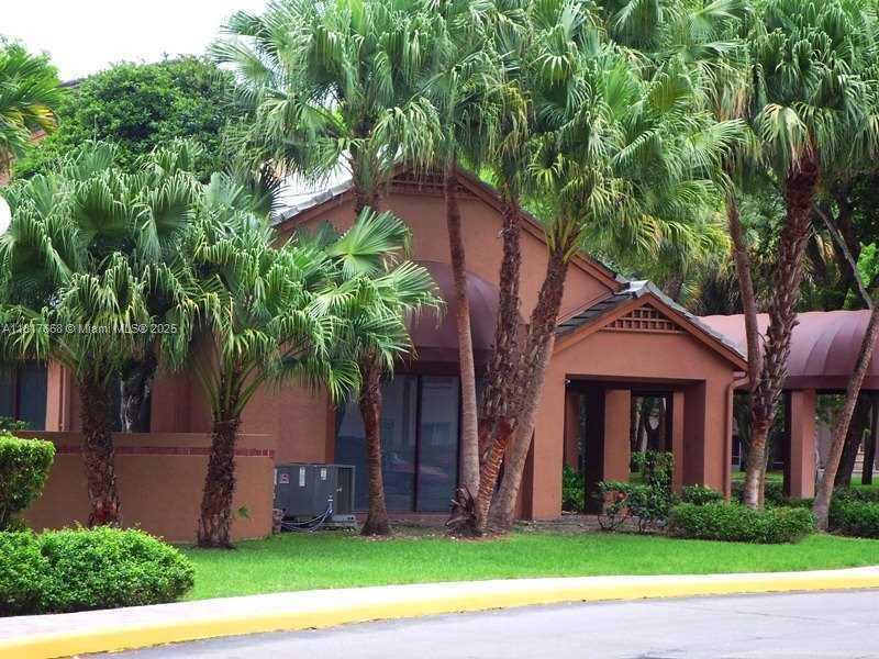 Small Image of 13900 SOUTH WEST 91 TE #13900, Miami Number 35